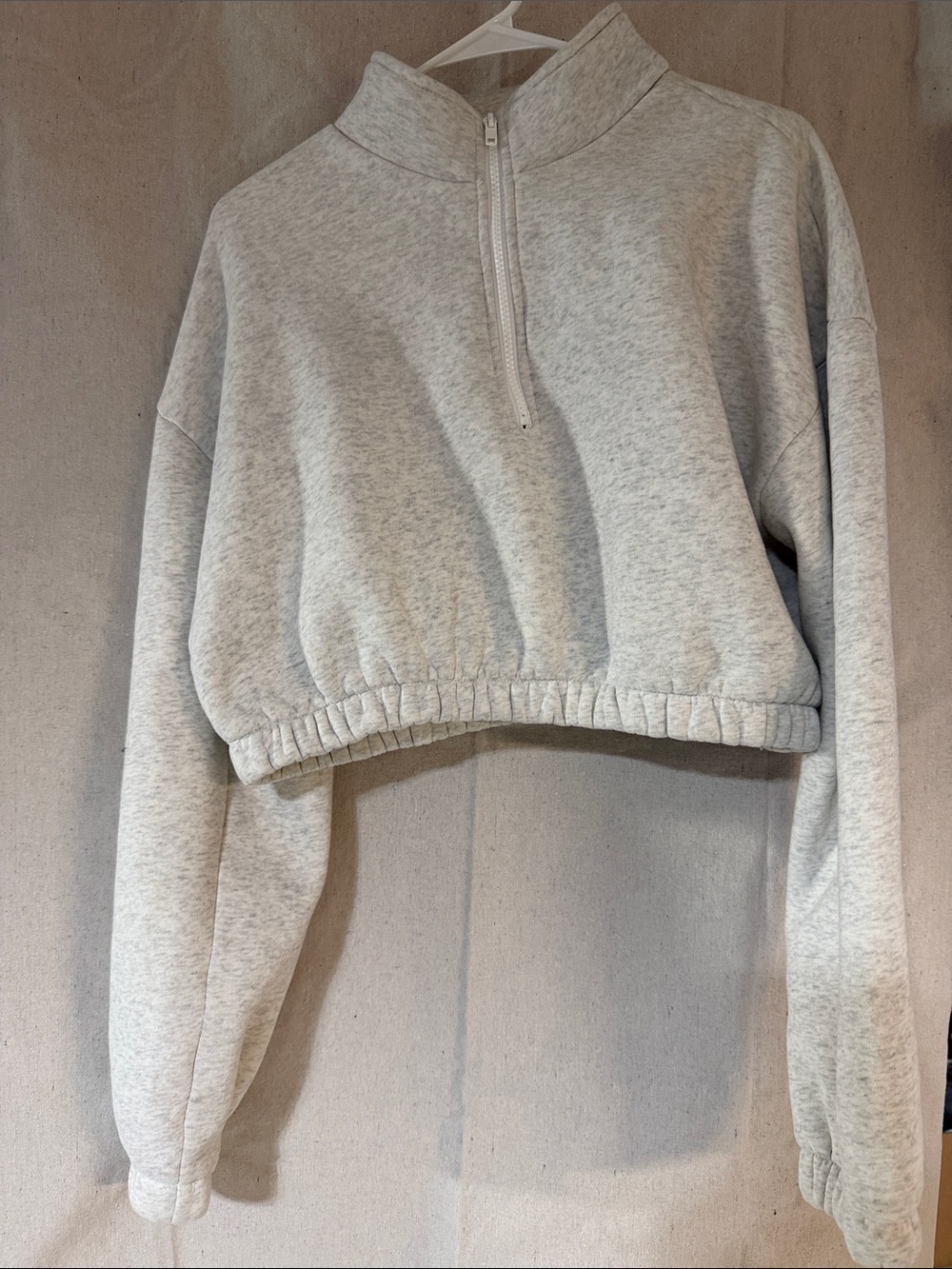 Cropped Half-Zip Sweatshirt - Light Gray